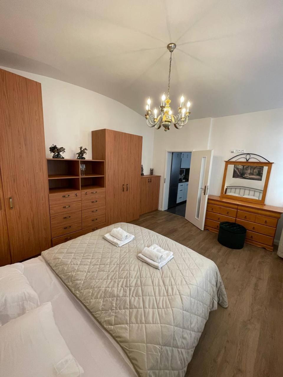 Prague Friendly Apartments In プラハ エクステリア 写真