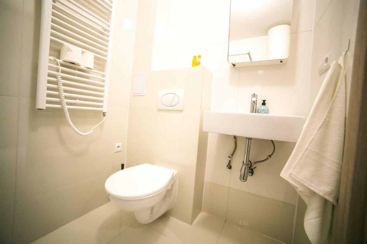 Prague Friendly Apartments In プラハ エクステリア 写真