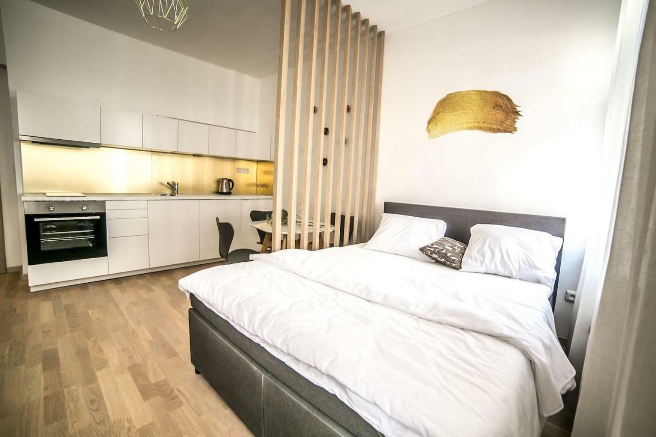 Prague Friendly Apartments In プラハ エクステリア 写真