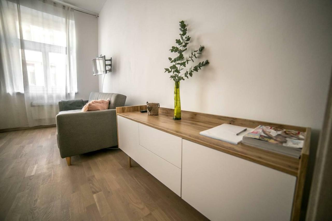 Prague Friendly Apartments In プラハ エクステリア 写真